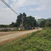 Cần bán 4200m2 đất ở Hòa Sơn Lương Sơn Hòa Bình, cách Thị Trấn Xuân Mai 3km, bám mặt đường liên xã