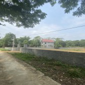 Bán đất Giếng Êm - Nhuận Trạch - Lương Sơn, Hòa Bình.  Mặt tiền bám bê tông 42m, sâu hơn 80m.