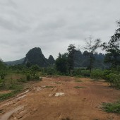 Bán đất Tân Thành, Lương Sơn, HB. Bám hồ gần 200m. Thế đất cao, bằng phẳng. Cách đường HCM 2km
