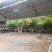 Bán đất tại xóm Đồng Giang, Dân Hòa, Kỳ Sơn. Bám mặt đường QL6 gần 100m. Hợp phân lô, làm nhà kho